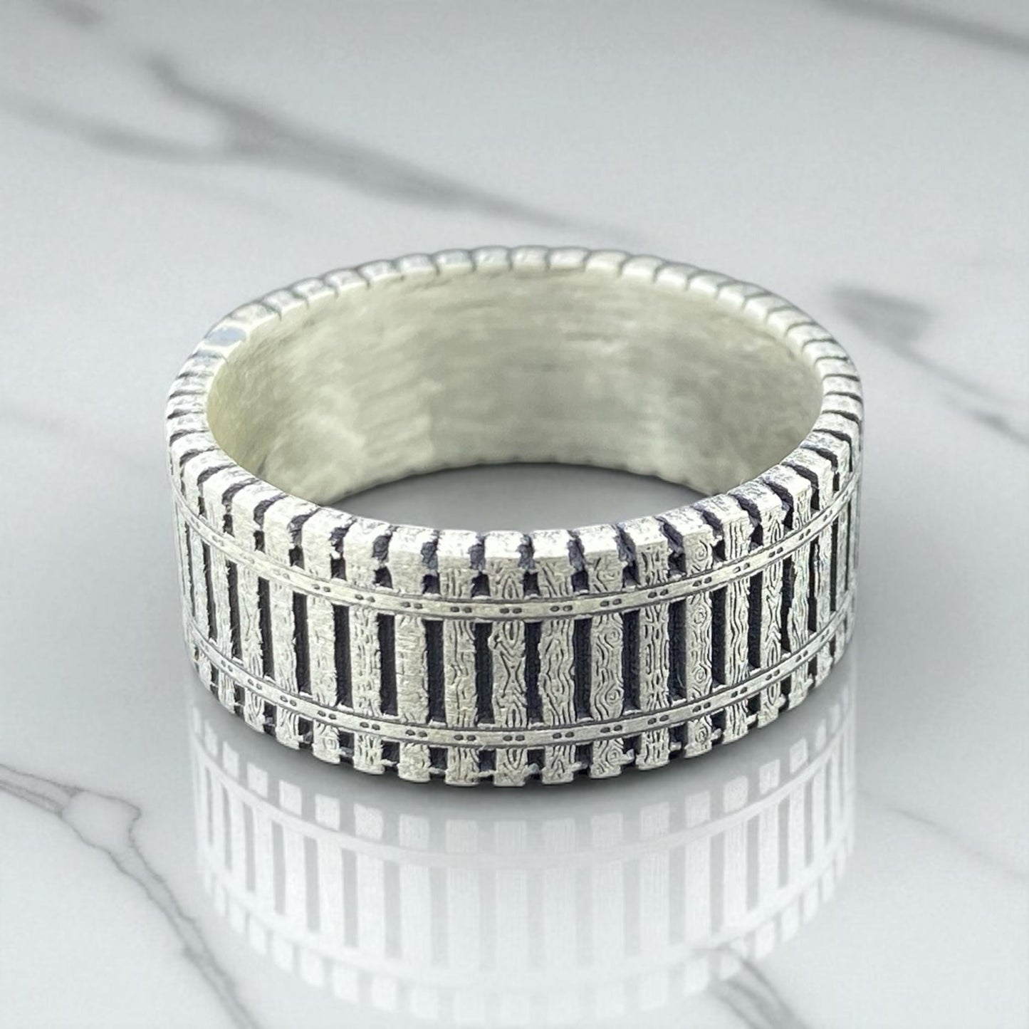 Sterling Silver Textured Men’s Ring – Vertical Carved Bold Band – Rustic Handmade 925 Silver Ring – Wide Pattern Ring Gift for Him