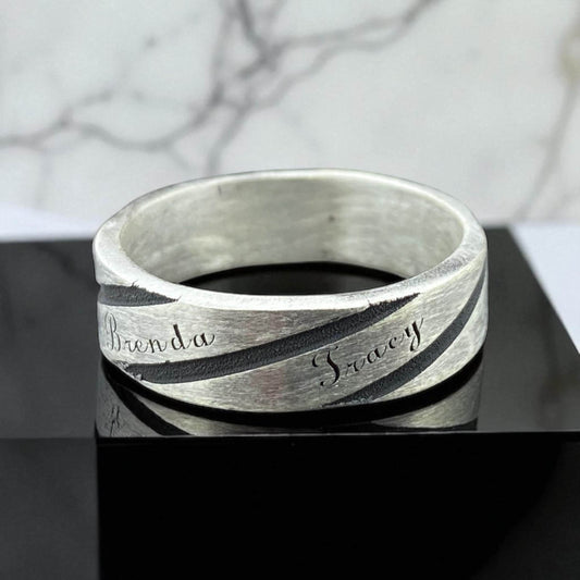 Custom Silver Name Ring for Couples – Engraved Handmade Band with Wavy Design – Personalized Anniversary Gift by Cousinjewellry
