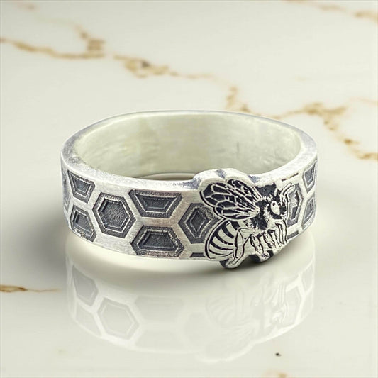 Honeybee Silver Ring – Handmade 925 Sterling Ring with Honeycomb Pattern for Nature Lovers by Cousinjewellry